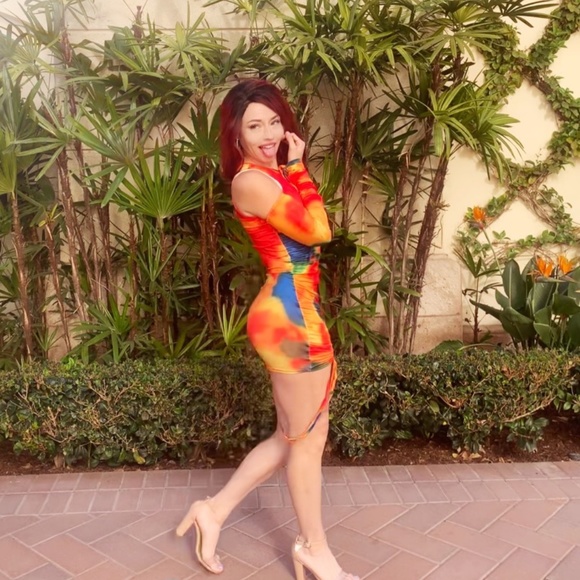 “In Living Color” Dress - Picture 4 of 4